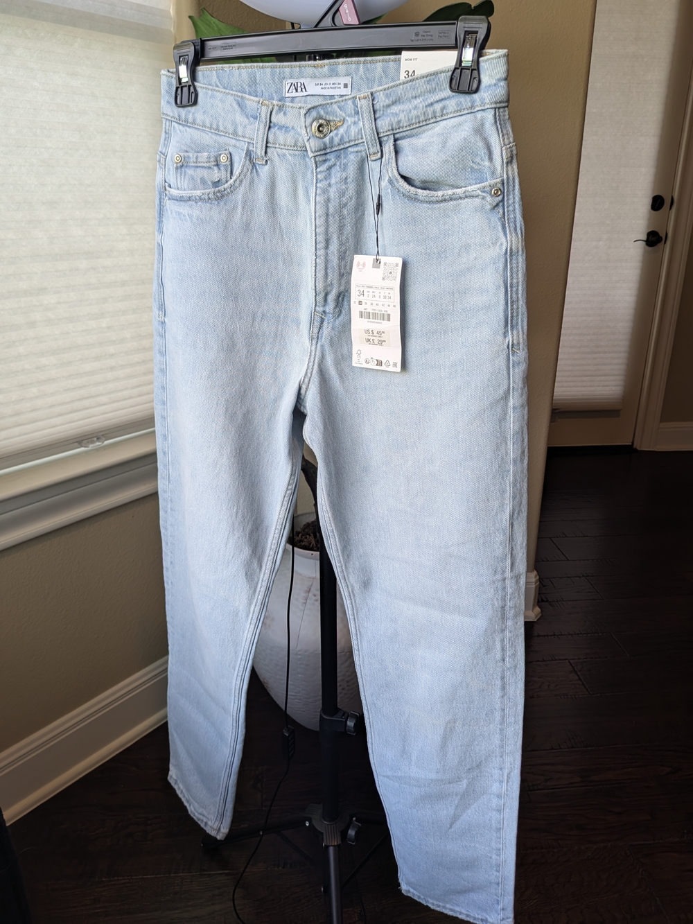 ZARA Light Wash High-Rise Straight Ankle Mom Fit Jeans